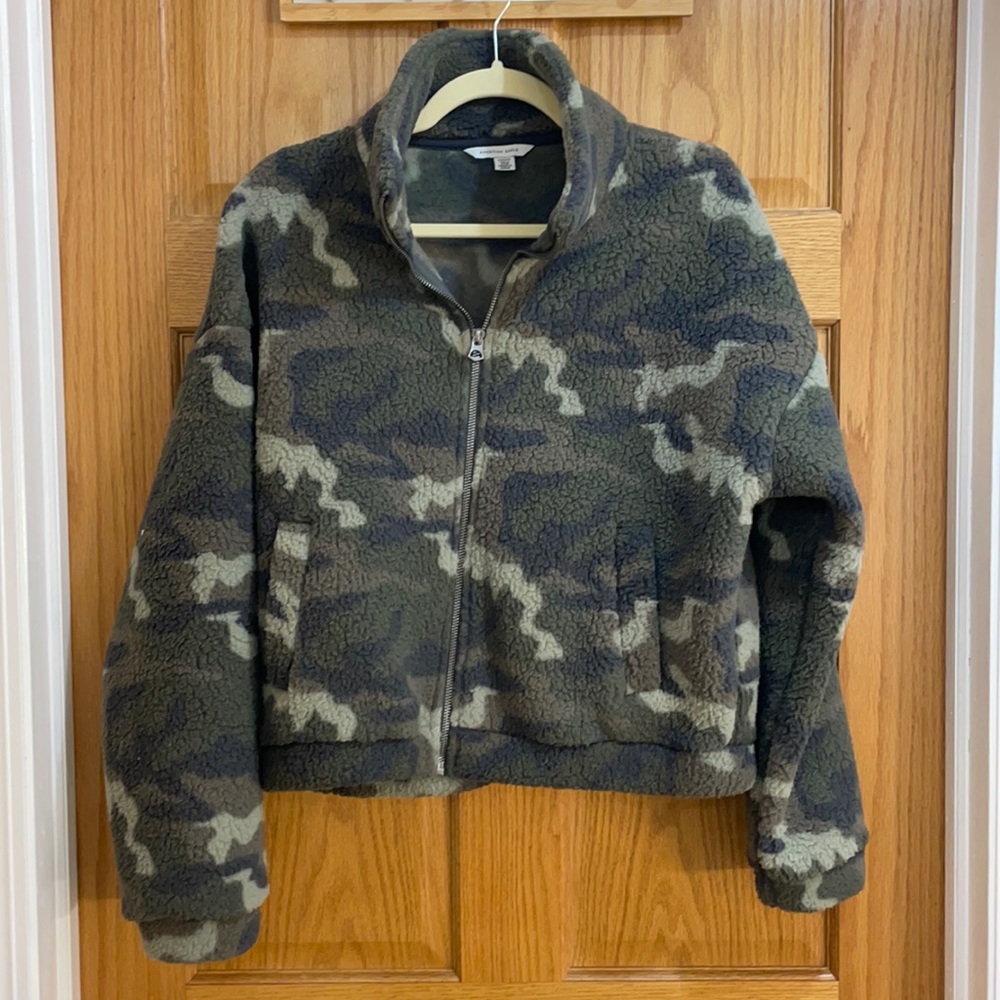 American eagle Sherpa